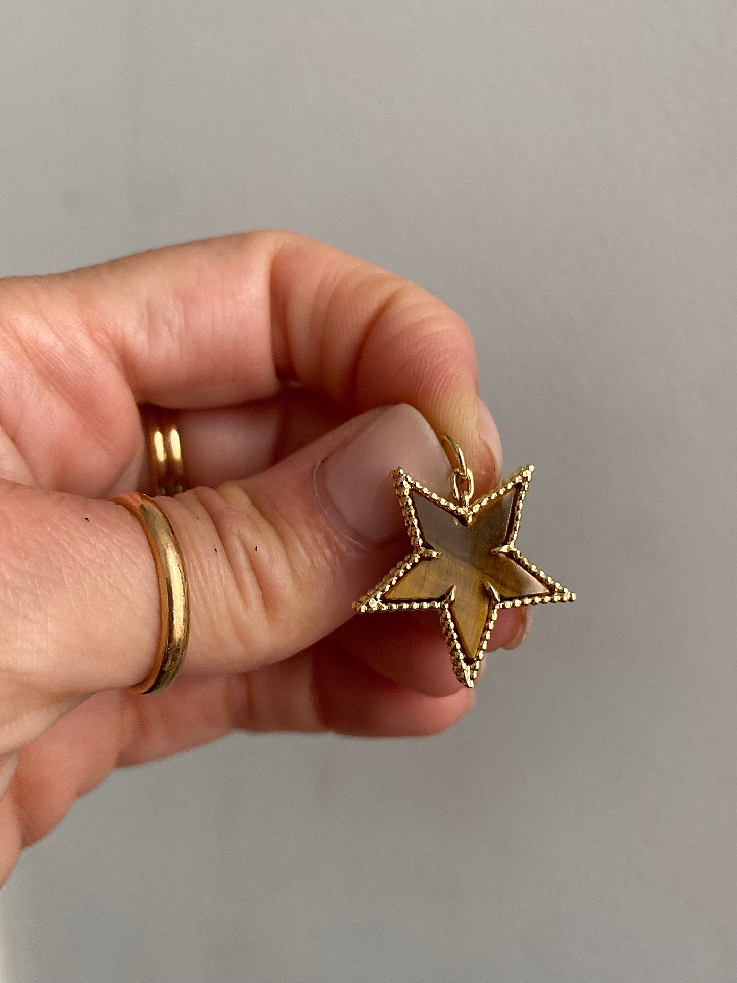 18k Tigers Eye Star Pendant