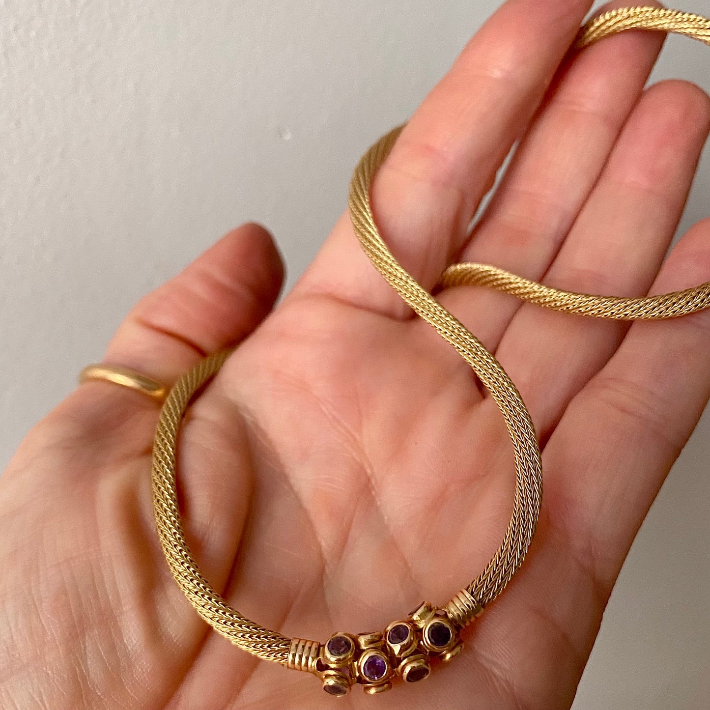 NECKLACE