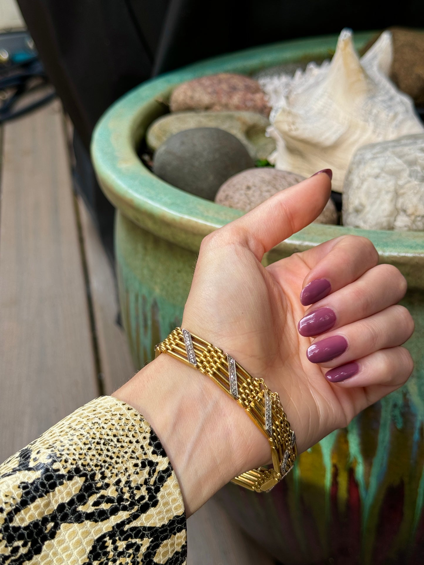 BRACELET