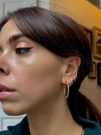 SINGLE MINI DIAMOND HOOPS (JPRD)