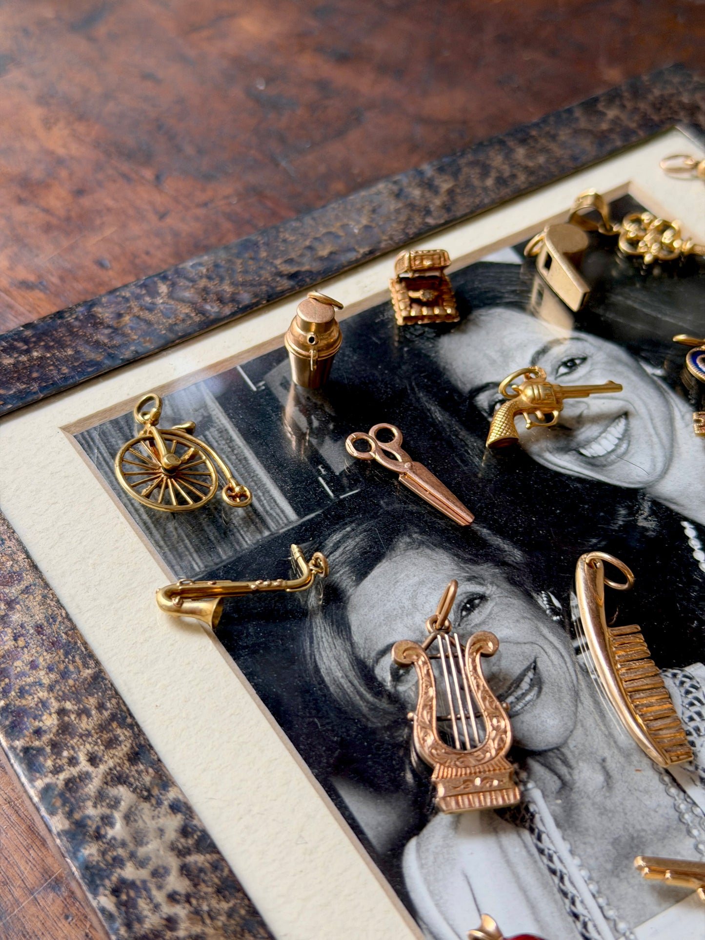 HOUSEHOLD ITEM CHARMS (JPRD)