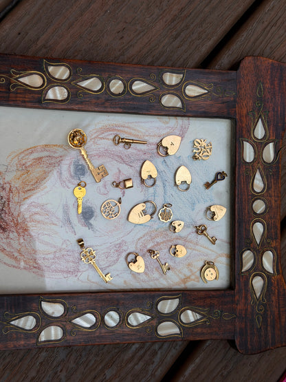 PADLOCK HEARTS AND THEIR KEYS PENDANTS (JPRD)