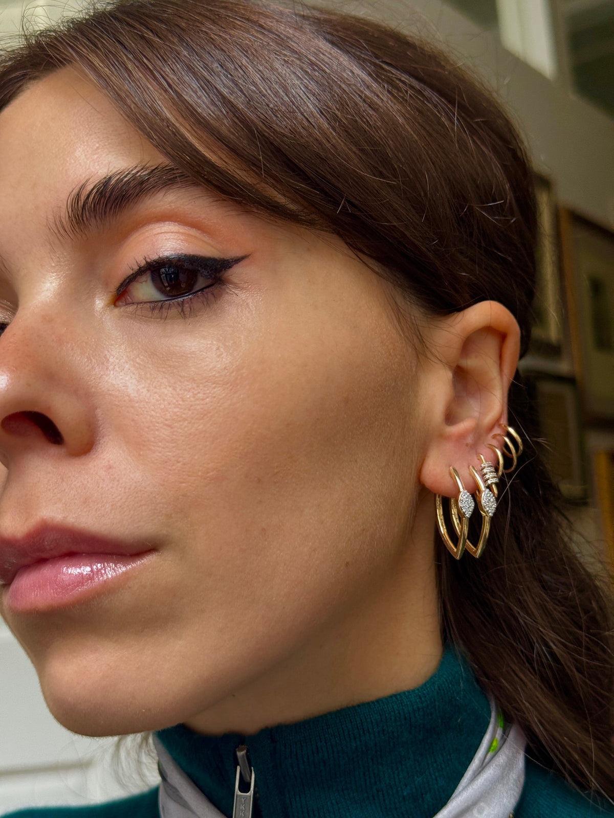EMBELLISHED DIAMOND HOOPS (JPRD)