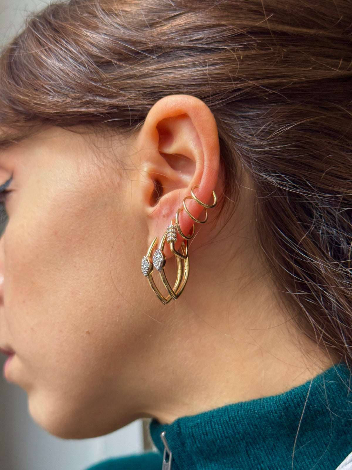 EMBELLISHED DIAMOND HOOPS (JPRD)