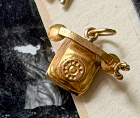 HOUSEHOLD ITEM CHARMS (JPRD)