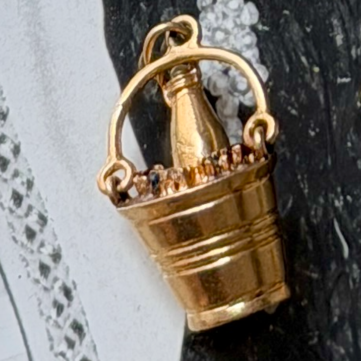 HOUSEHOLD ITEM CHARMS (JPRD)