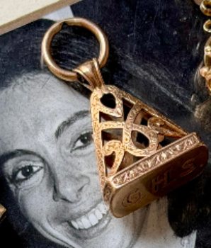 XL CHARMS AND FOBS (JPRD)